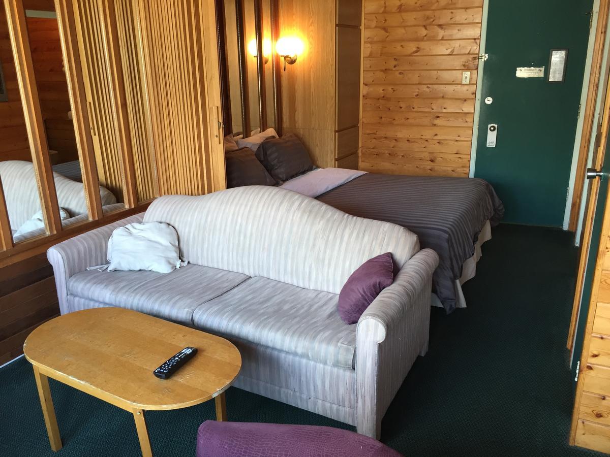 Falcon Lake Hotel Exteriör bild