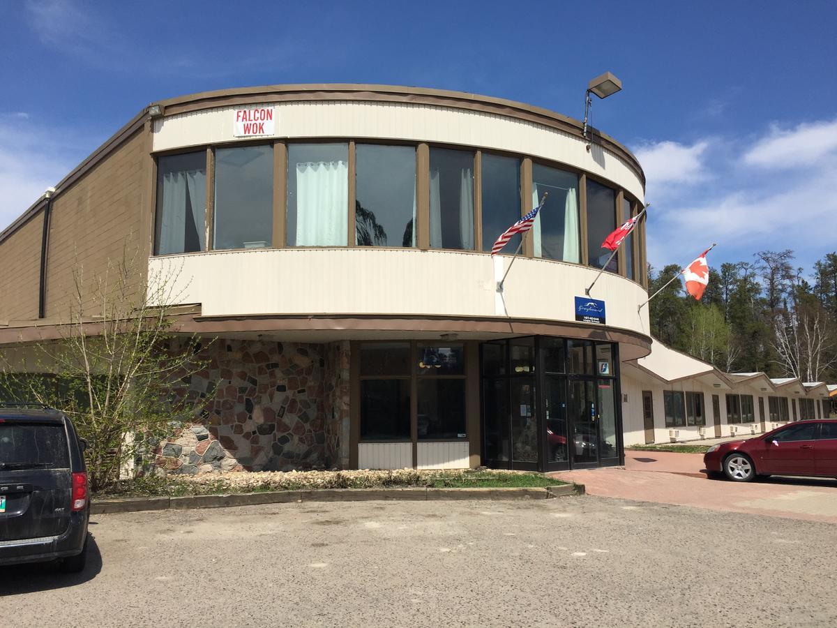 Falcon Lake Hotel Exteriör bild