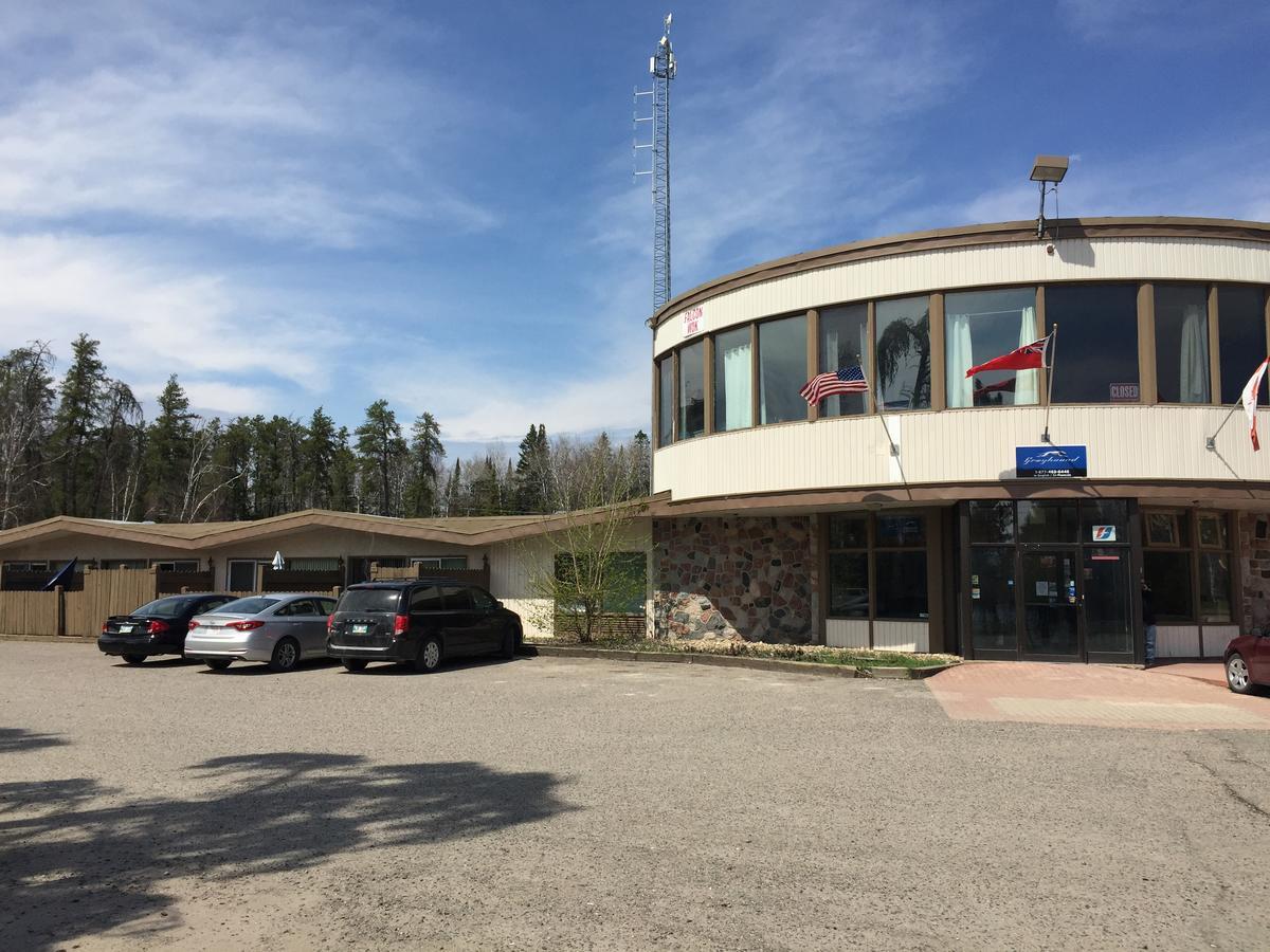 Falcon Lake Hotel Exteriör bild